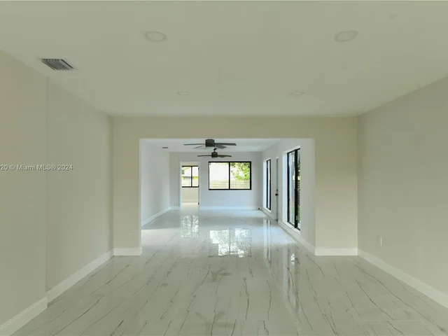 1231 NW 68th St, Miami FL 33147