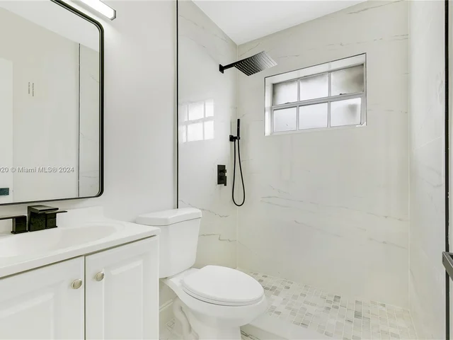 1231 NW 68th St, Miami FL 33147