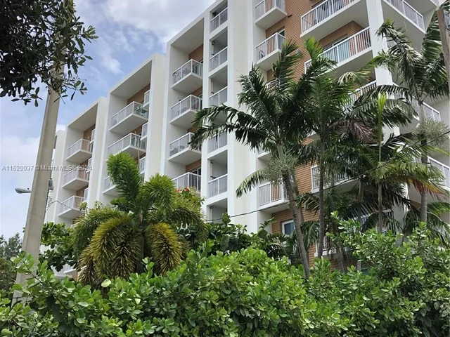 2740 SW 28th Ter # 305, Miami FL 33133