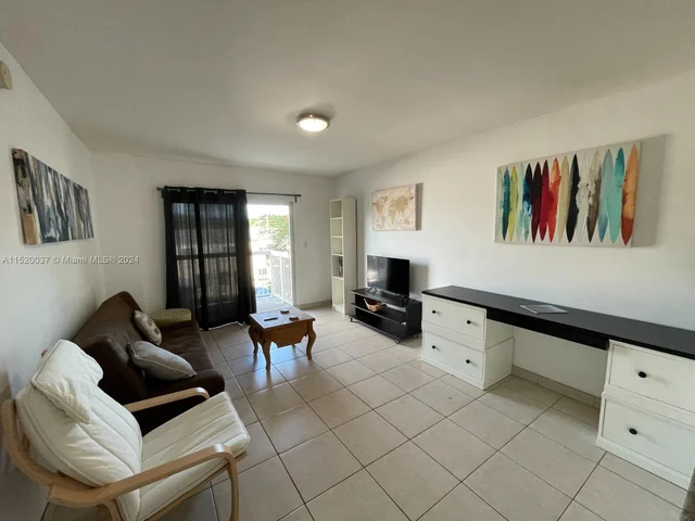 2740 SW 28th Ter # 305, Miami FL 33133