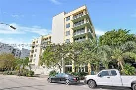 1350 NW 8th # 4, Miami FL 33136