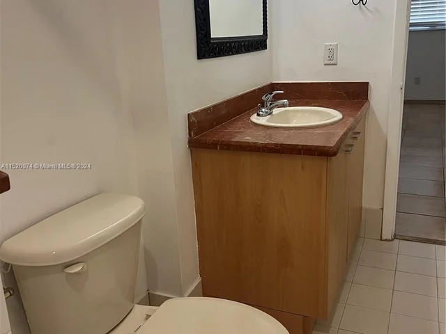 1350 NW 8th # 4, Miami FL 33136