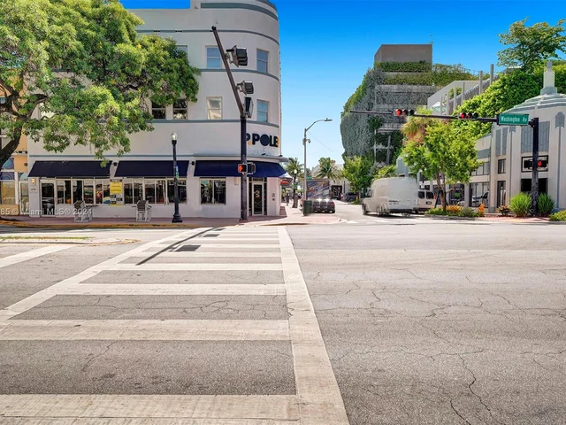 710 Washington Ave, Miami Beach FL 33139