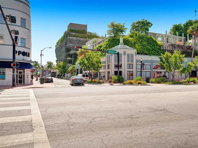 710 Washington Ave, Miami Beach FL 33139
