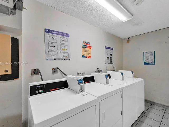 710 Washington Ave, Miami Beach FL 33139