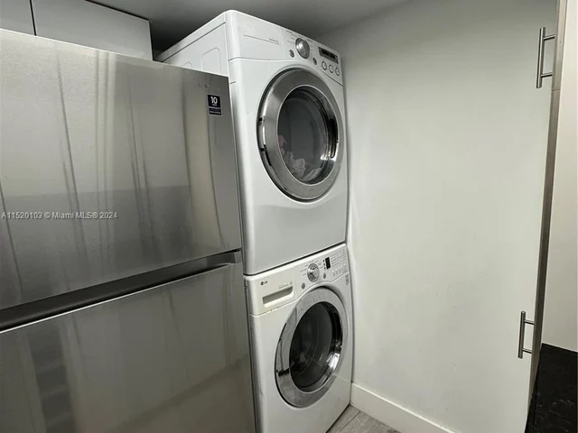 5085 NW 7th St # 1006, Miami FL 33126