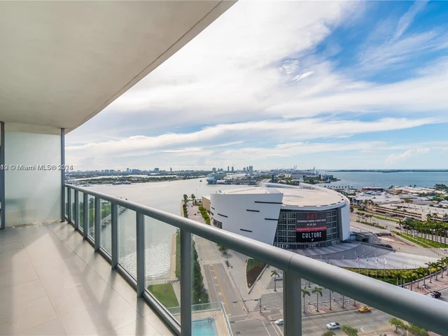 888 Biscayne Blvd # 2103, Miami FL 33132