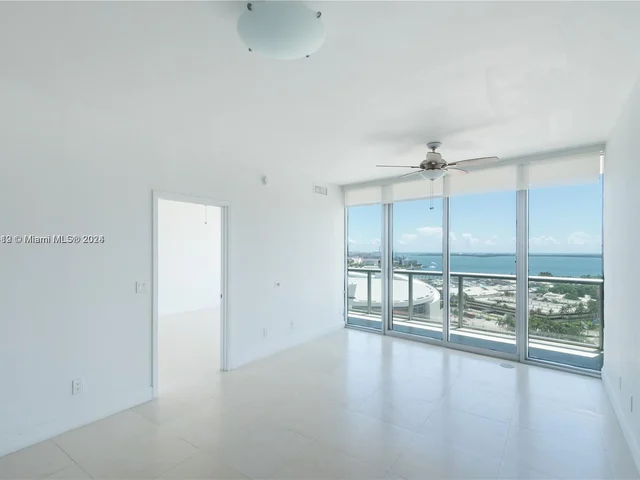 888 Biscayne Blvd # 2103, Miami FL 33132