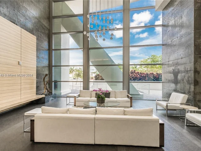 888 Biscayne Blvd # 2103, Miami FL 33132