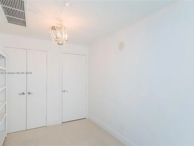 888 Biscayne Blvd # 2103, Miami FL 33132