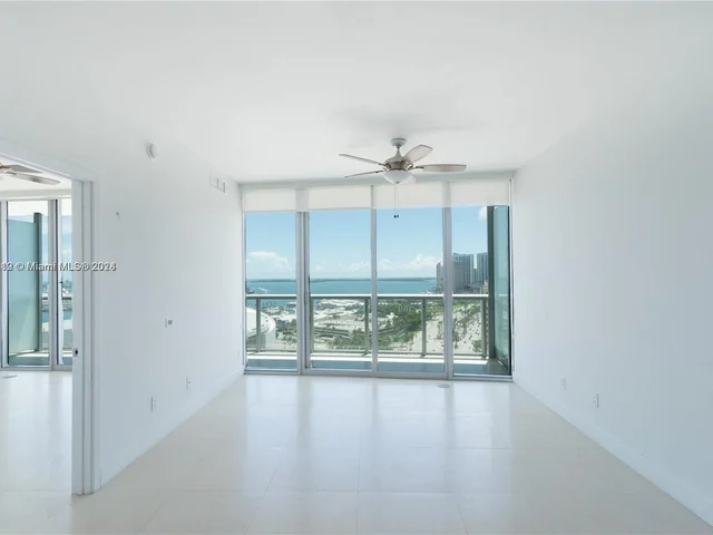 888 Biscayne Blvd # 2103, Miami FL 33132
