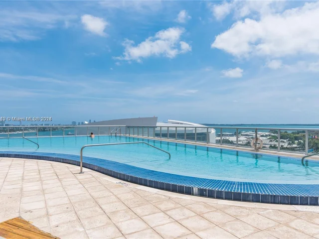 888 Biscayne Blvd # 2103, Miami FL 33132