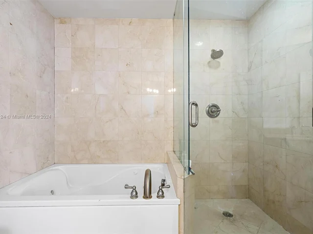 6365 Collins Ave # 4408, Miami Beach FL 33141