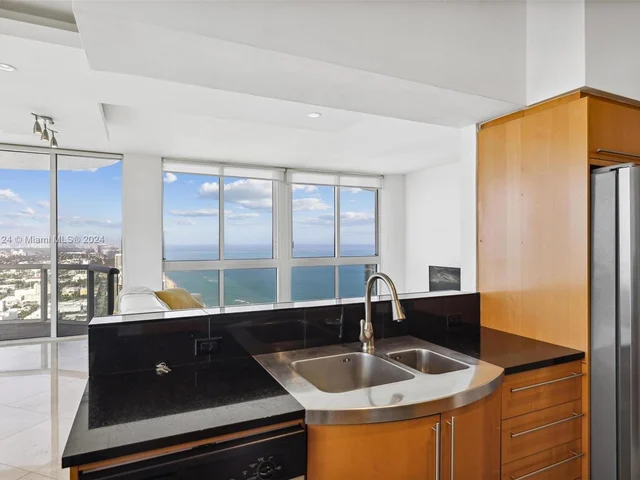 6365 Collins Ave # 4408, Miami Beach FL 33141