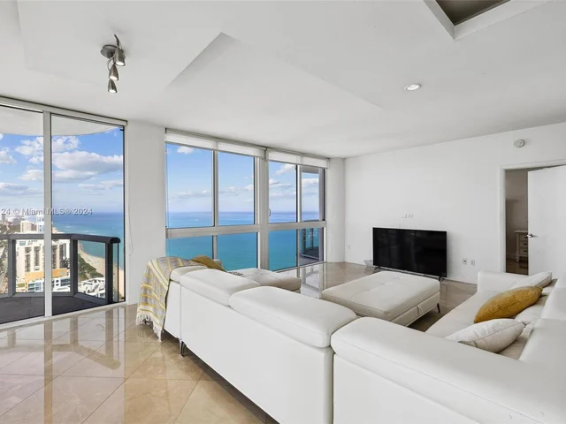 6365 Collins Ave # 4408, Miami Beach FL 33141