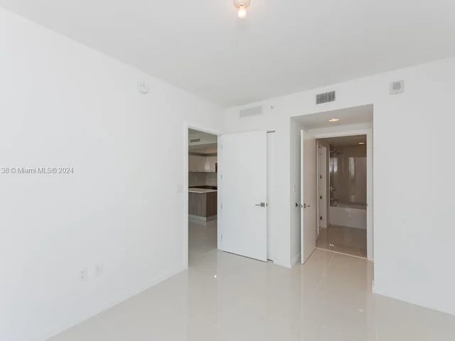 5300 Paseo Blvd # 609, Doral FL 33166