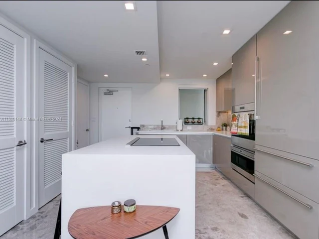 1201 20th St # 413, Miami Beach FL 33139