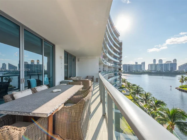 3250 NE 188th St # 504, Aventura FL 33180