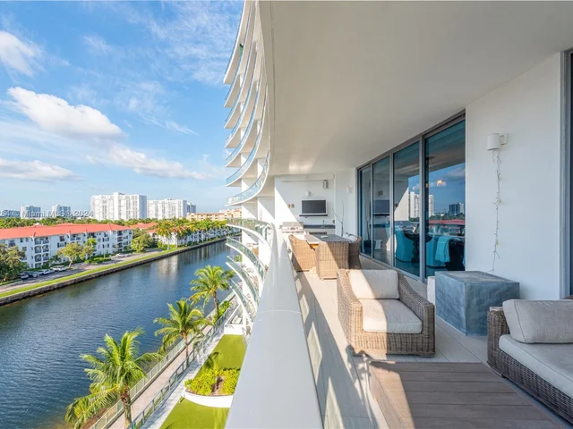 3250 NE 188th St # 504, Aventura FL 33180