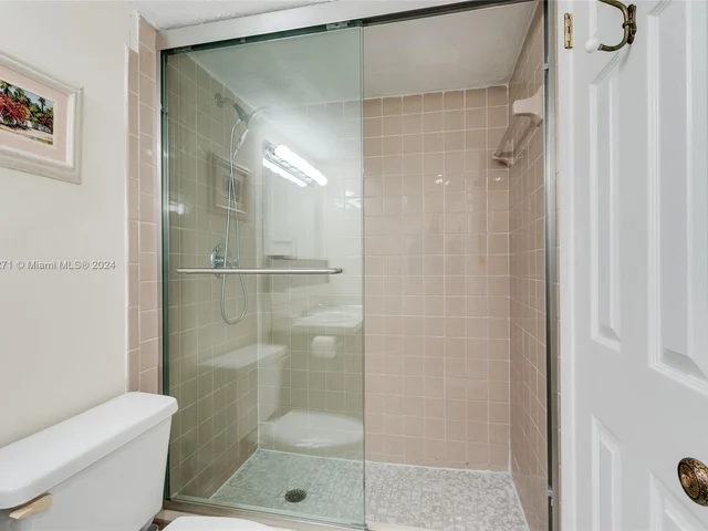 121 SE 3rd Ave # 407, Dania Beach FL 33004