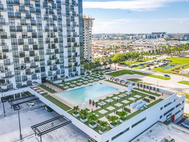 5252 NW 85th Ave # 1212, Doral FL 33166