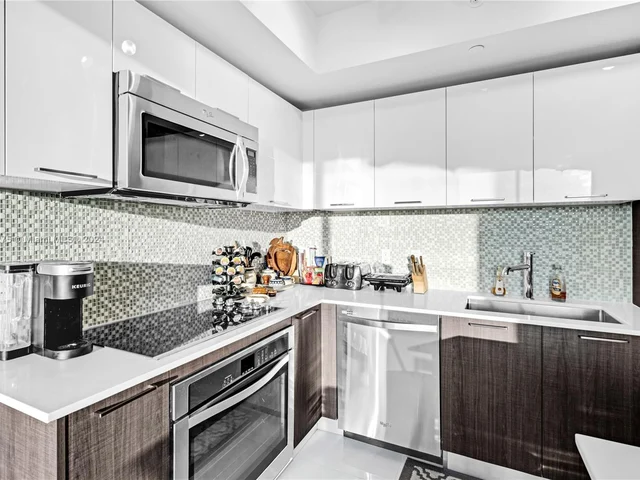 5252 NW 85th Ave # 1212, Doral FL 33166