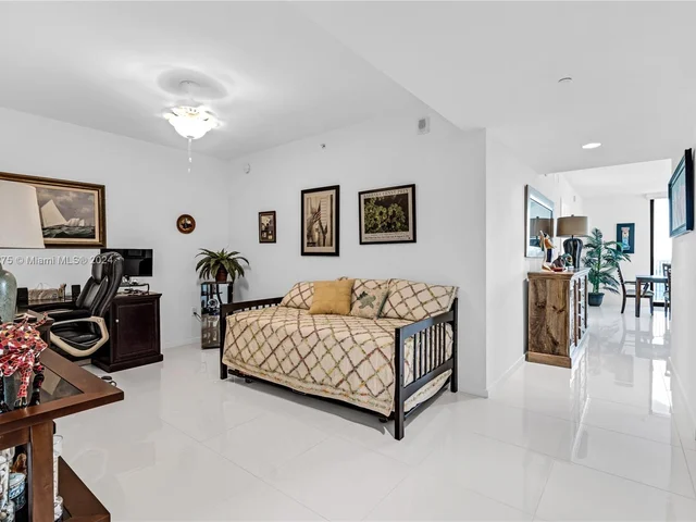 5252 NW 85th Ave # 1212, Doral FL 33166