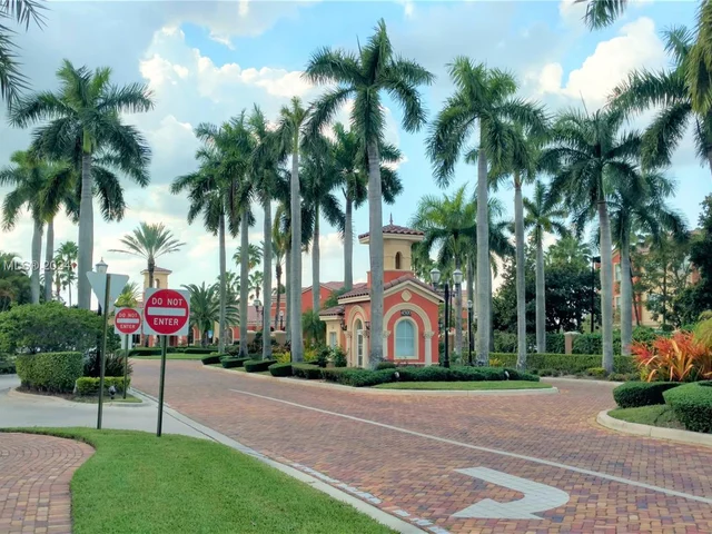 4704 SW 160th Ave # 234, Miramar FL 33027