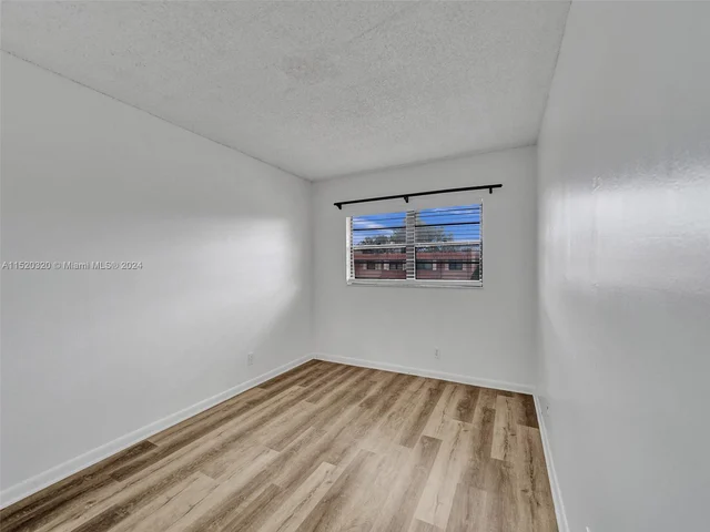 33 Toledo Ct # 35, Davie FL 33324