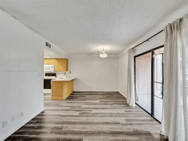 33 Toledo Ct # 35, Davie FL 33324