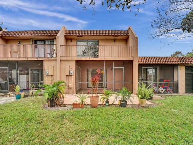 33 Toledo Ct # 35, Davie FL 33324