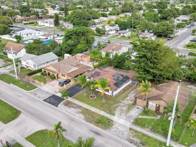 385 NW 15th St, Pompano Beach FL 33060