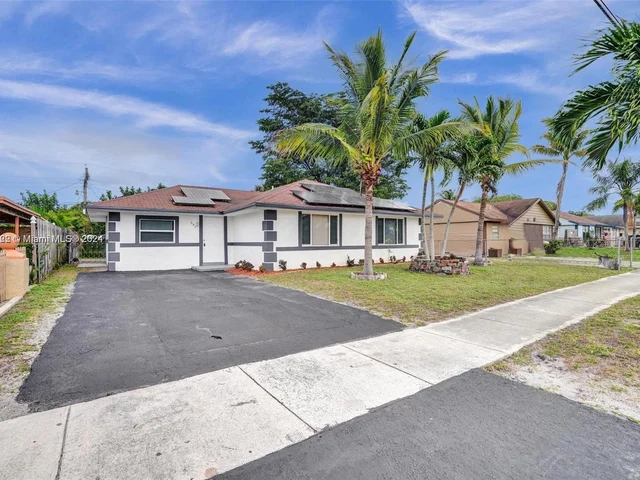 385 NW 15th St, Pompano Beach FL 33060