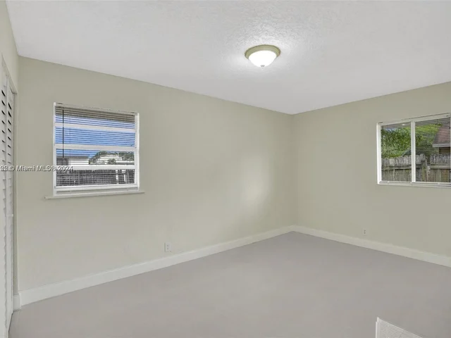 385 NW 15th St, Pompano Beach FL 33060