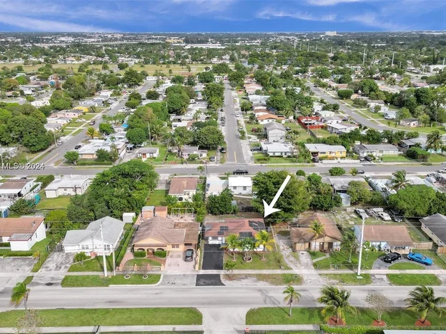 385 NW 15th St, Pompano Beach FL 33060