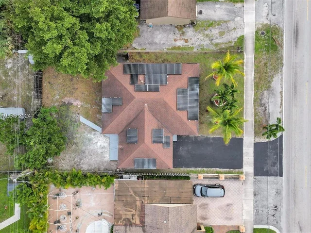 385 NW 15th St, Pompano Beach FL 33060