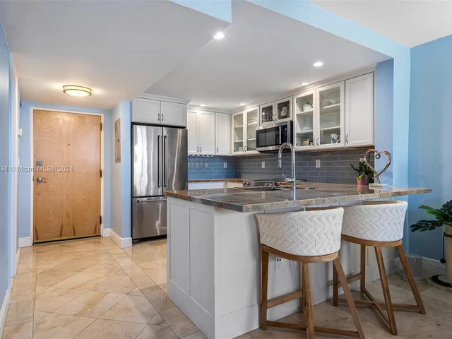 55 Ocean Lane Dr # 3027, Key Biscayne FL 33149