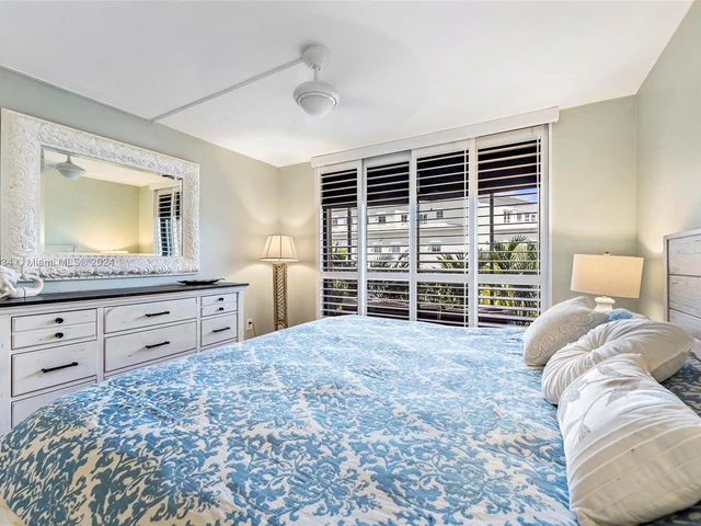 55 Ocean Lane Dr # 3027, Key Biscayne FL 33149