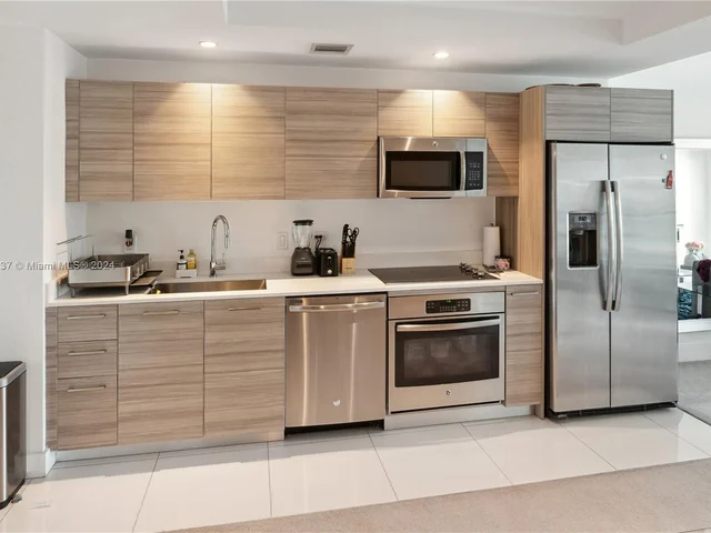 121 NE 34th St # 2503, Miami FL 33137