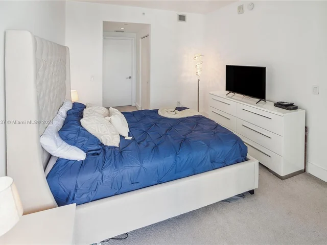 121 NE 34th St # 2503, Miami FL 33137