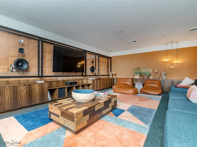 121 NE 34th St # 2503, Miami FL 33137