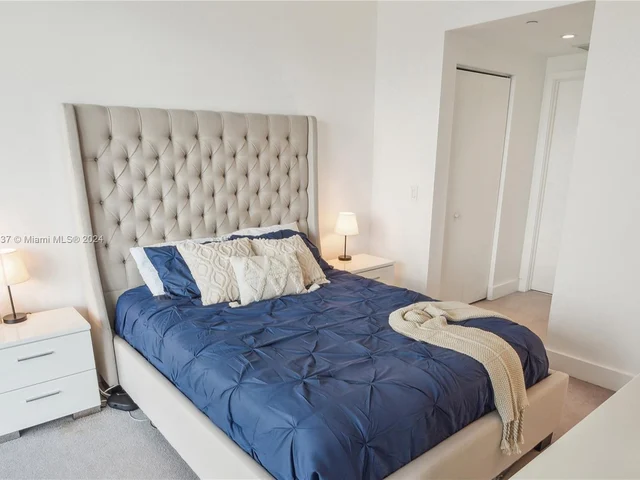 121 NE 34th St # 2503, Miami FL 33137