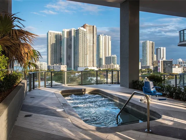 121 NE 34th St # 2503, Miami FL 33137