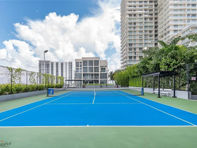 121 NE 34th St # 2503, Miami FL 33137