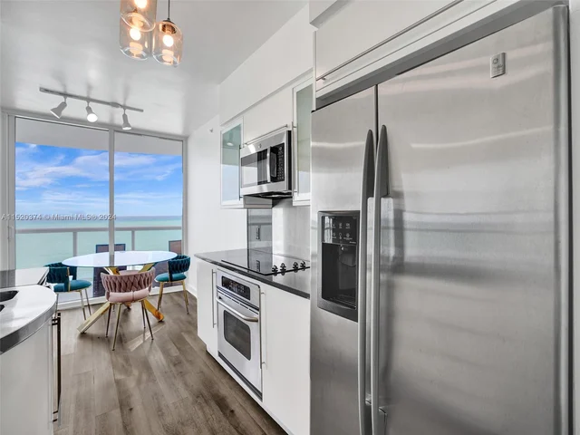 6365 Collins # 1102, Miami Beach FL 33141