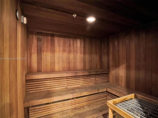 6365 Collins # 1102, Miami Beach FL 33141