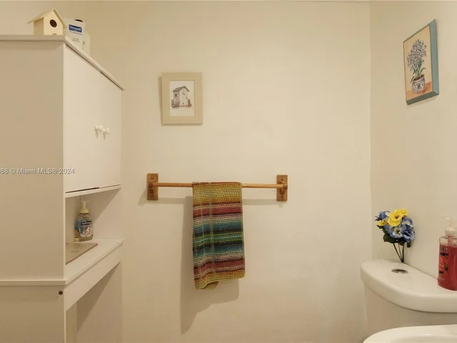 251 Galen Dr # 309E, Key Biscayne FL 33149