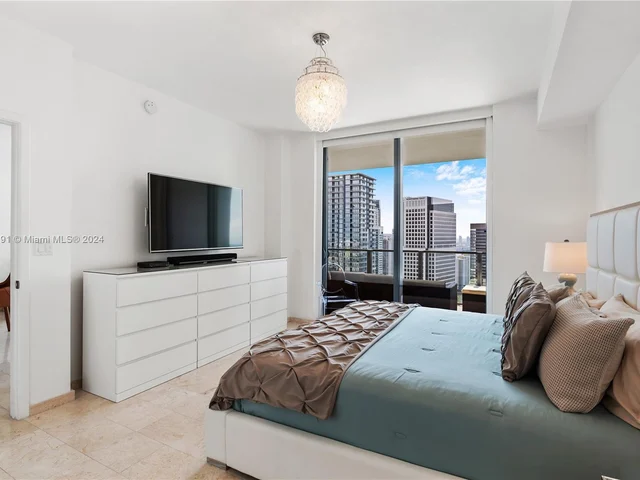 88 SW 7 Street # 3405, Miami FL 33130