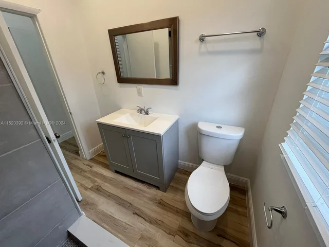 401 NW 51st St, Miami FL 33127