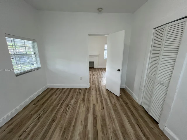 401 NW 51st St, Miami FL 33127